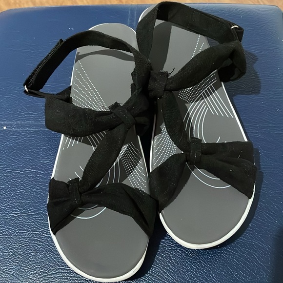 Woman’s sandals - Picture 3 of 4